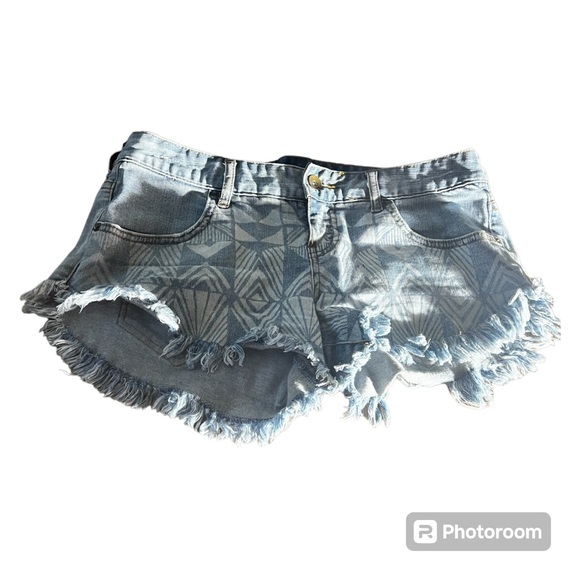 BILLABONG Laneway Aztec Print Jean Short - Picture 2 of 5